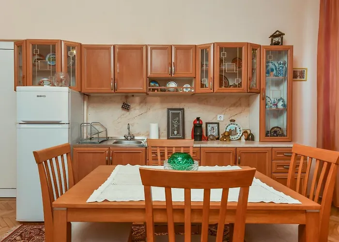 Sofia Retro - Top Center 1Bdr Apartment By Flat Mаnager